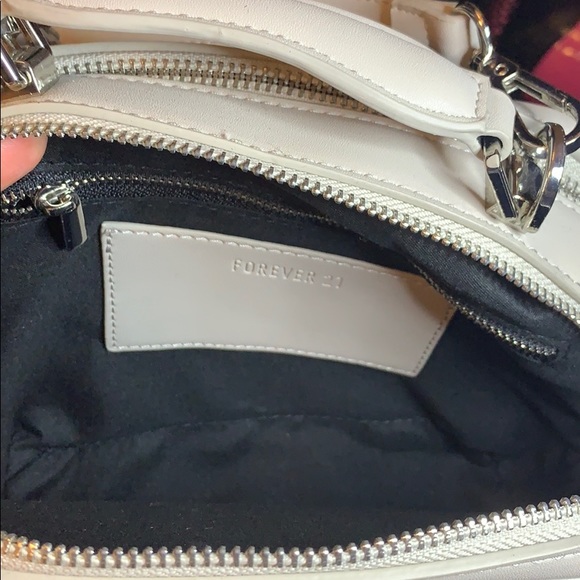 Forever 21 crossbody bag - Picture 4 of 4